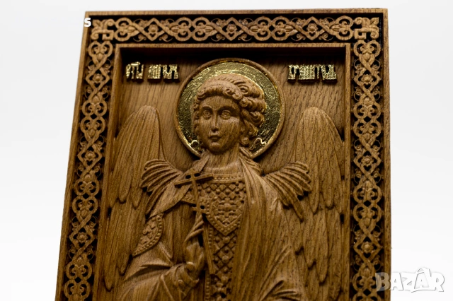 Позлатена релефна икона на архангел Михаил от масивен дъб, снимка 7 - Икони - 53224100
