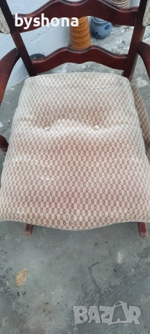 Луксозен люлеещ стол, снимка 4 - Столове - 52898441