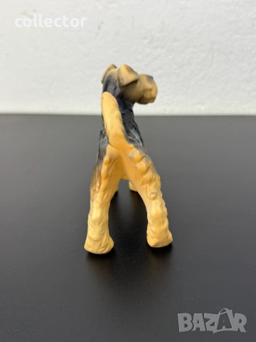 Порцеланова фигурка на  Еърдейл териер Goebel. №7501, снимка 3 - Колекции - 52083265