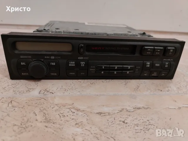 Оригинален радио касетофон за сеат