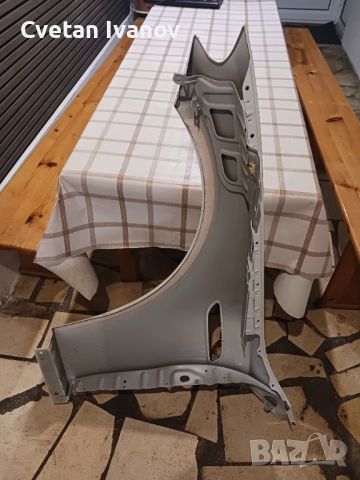 Преден десен калник Мерцедес Е53 АМГ, снимка 3 - Части - 52683585