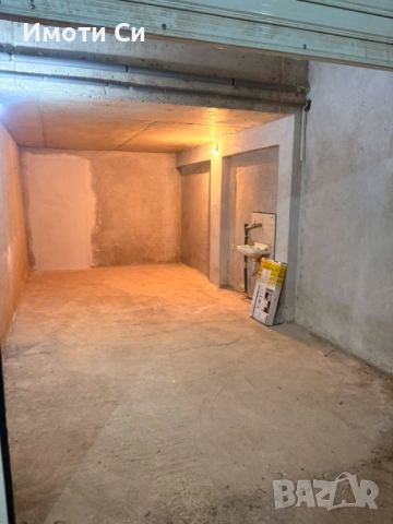 Гараж в кв.Железник, снимка 3 - Гаражи и паркоместа - 53765920