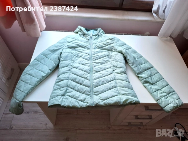 Преходно пролетно-есенно дамско якенце  STTADIVARIUS