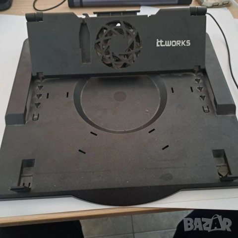 Поставка - стойка за лаптоп от 15 до 22 инча, с вентилатор, снимка 4 - Друга електроника - 53854984