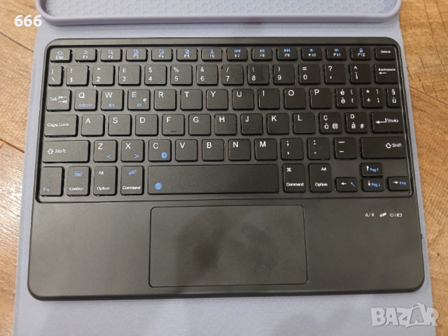 Калъф с блутут Клавиатура за iPad Pro 11 2024, снимка 3 - Калъфи, кейсове - 53610534