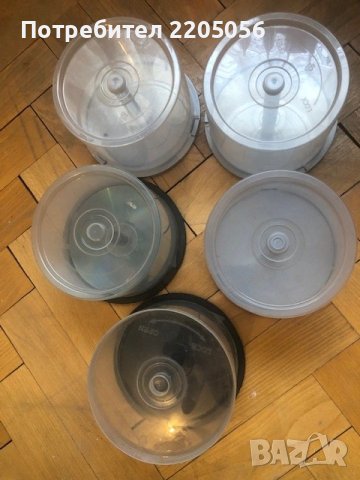 празни шпиндели и кутийки за СД