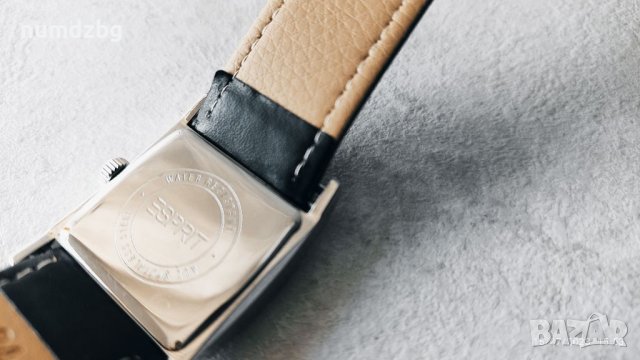 Часовник е Esprit оригинален, снимка 6 - Луксозни - 41558600