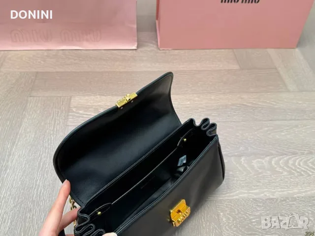 Miu Miu Belair Дамска чанта, кожа, снимка 5 - Чанти - 55930841