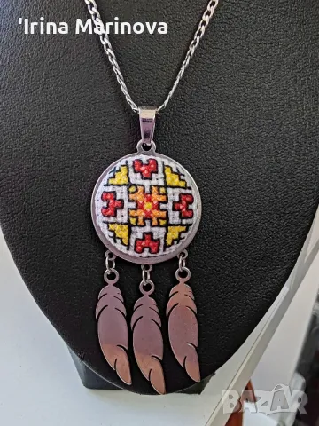 Колие с шевица, снимка 2 - Колиета, медальони, синджири - 49480098