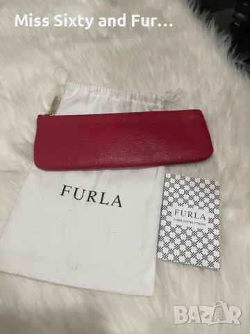 FURLA-нов червен несесер Фурла-20 см дължина, снимка 1 - Портфейли, портмонета - 47590318