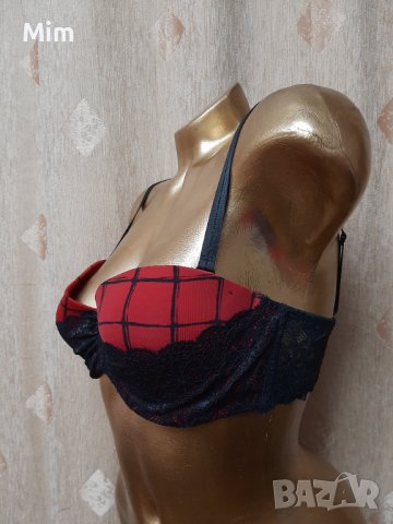 75 В Черен дантелен сутиен с червена чашка , снимка 8 - Бельо - 39099382
