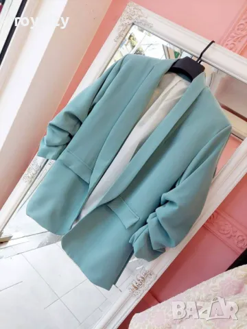 Синьо пролетно сако