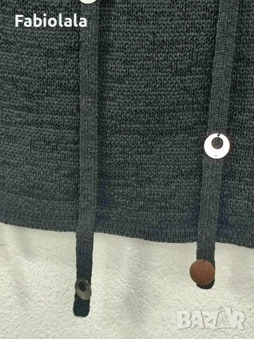 Tauri sweater L/XL, снимка 3 - Тениски - 50848094