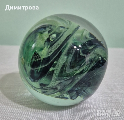 Завладяващи стъклени преспапиета , снимка 12 - Антикварни и старинни предмети - 52686243