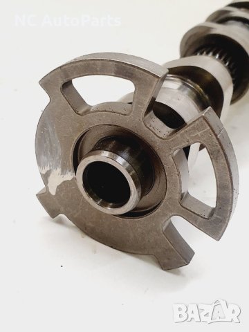 Разпределителен вал за Mercedes Мерцедес А B клас W177 W247 1.3 бензин M282.914 A2820502600 2020, снимка 4 - Части - 42655331