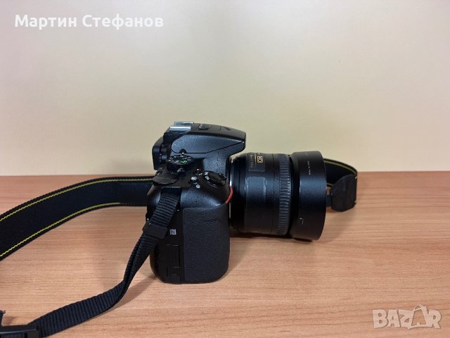 Фотоапарат Nikon D5600, снимка 2 - Фотоапарати - 44366383