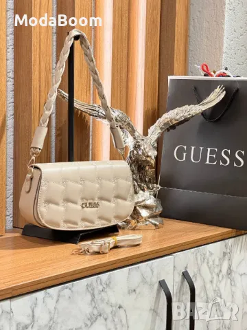 Guess | дамски чанти | различни цветове 