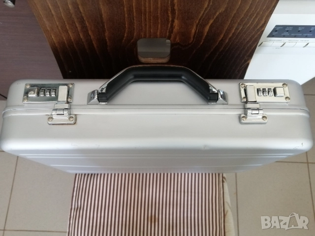 Алуминиево дипломатическо куфарче ALUMAXX, снимка 2 - Куфари - 51708469