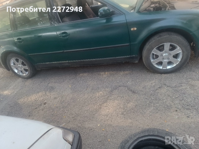 ПАСАТ Комби газ бензин 98 г Обслужен , снимка 3 - Автомобили и джипове - 49114477