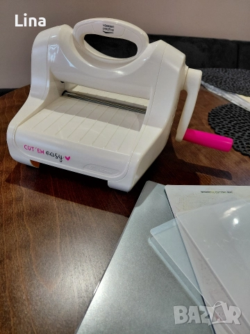 Машина за рязане и релеф