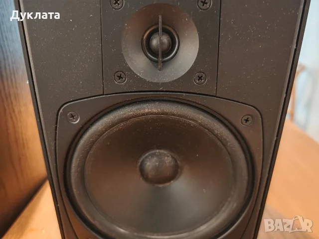 Продавам произведени в Америка букшелф колони Boston Acoustic CR7, снимка 3 - Тонколони - 55728711