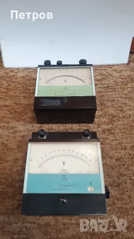 Продавам стари стрелкови измервателни уреди волтметър и амперметър, снимка 7 - Антикварни и старинни предмети - 49297359