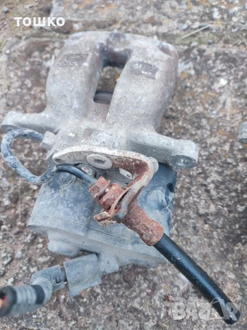 задни спирачки апарати за пасат Б6 2005г, снимка 3 - Части - 50509662