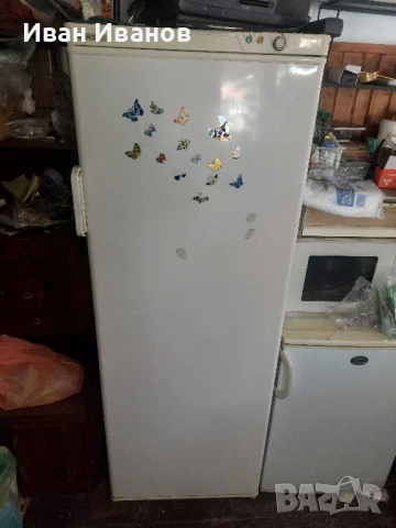 Голям хладилник с фризер Beko