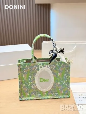 Christian Dior Дамска чанта, кожа, снимка 3 - Чанти - 56315897