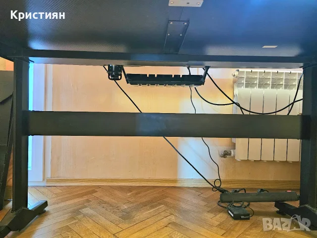 Гейминг бюро Ultradesk Frag XXL, снимка 4 - Бюра - 55844120