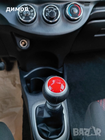 Тойота Yaris 99кс/1.33 Бензин, снимка 16 - Автомобили и джипове - 52185885