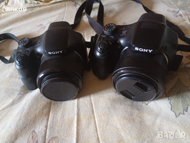 Предлагам двата семейните фотоапарати SONI