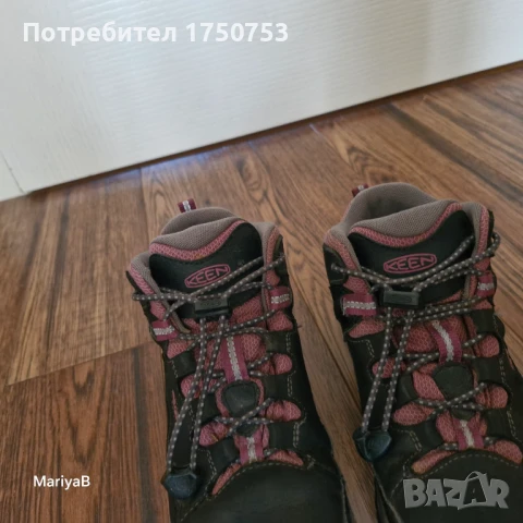 Туристически обувки Keen, снимка 2 - Детски обувки - 50536481