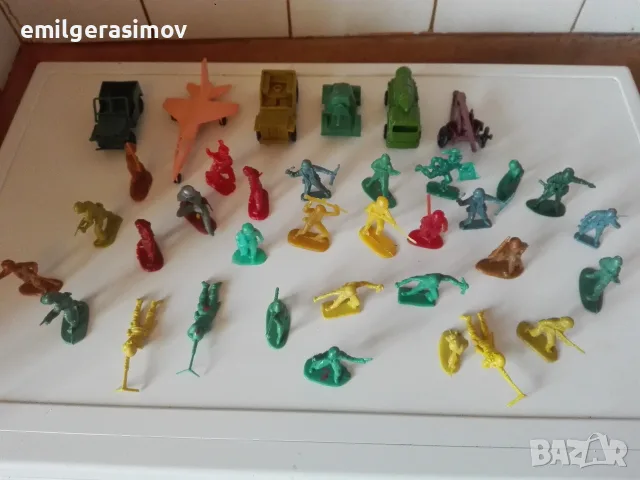 Пластмасови войници., снимка 7 - Колекции - 56039301