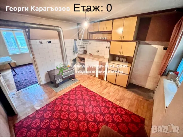 №3965 Двуетажна къща 96м2 с двор 143м2 - на калкан и за ремонт | квартал Куба, Хасково., снимка 6 - Къщи - 50310833