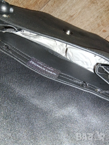 Дамска раничка Alviero Rodriguez  LUX ESSENTIAL LINE BLACK, снимка 6 - Раници - 53776227