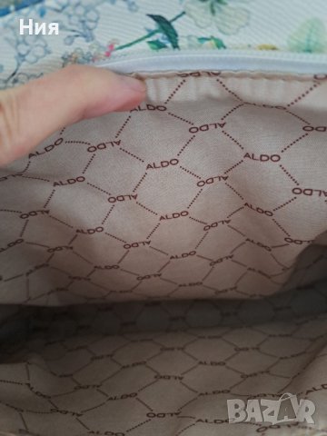 Дамски чанти, снимка 4 - Чанти - 44436190