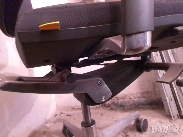 Офис стол, снимка 6 - Столове за офис - 52949278