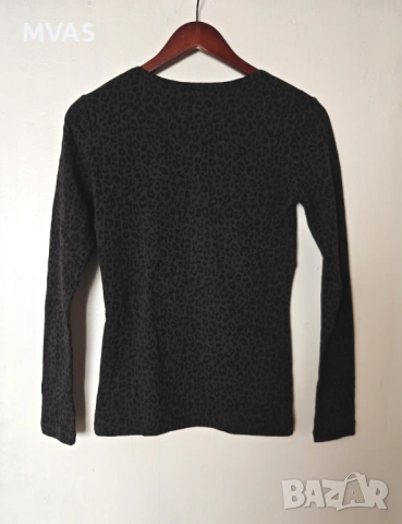 Нова дамска блуза  с дълъг ръкав с етикет XS размер , снимка 2 - Блузи с дълъг ръкав и пуловери - 53146458