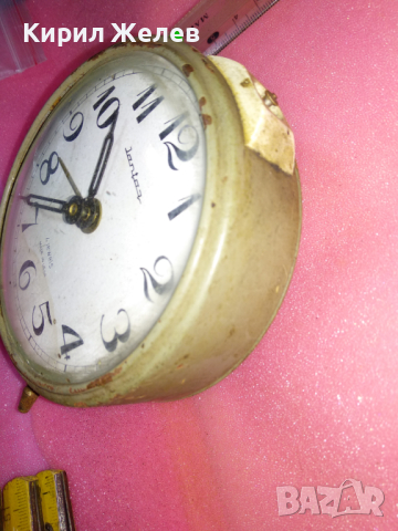 JANTAR MADE in USSR Стар КОЛЕКЦИОНЕРСКИ РУСКИ БУДИЛНИК МЕХАНИЧЕН НАСТОЛЕН ЧАСОВНИК ЯНТАР СССР 24093, снимка 10 - Антикварни и старинни предмети - 44549318