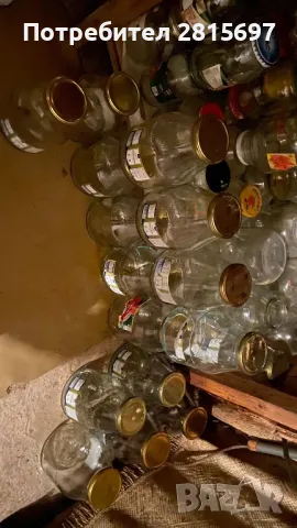 Предлагам големи буркани на винт с различна вместимост