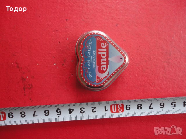 Страхотна ароматна свещ