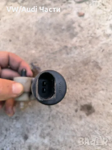 Помпа чистачки за Фолксваген Туарег Порше Ауди VW Touareg Porsche Cayenne Audi Q7 , снимка 2 - Части - 47507109