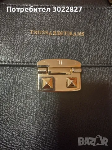 Оригинална дамска чанта Trussardi , снимка 4 - Чанти - 49392719