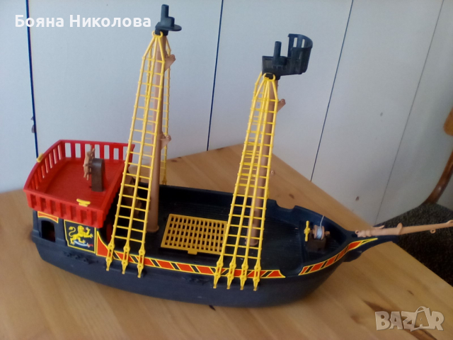 Голям пиратски кораб Плеймобил, Playmobil, снимка 4 - Коли, камиони, мотори, писти - 36156114