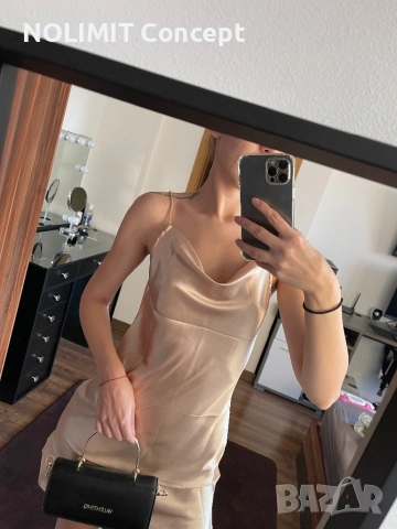 Дамска сатенена рокля, снимка 2 - Рокли - 53408179