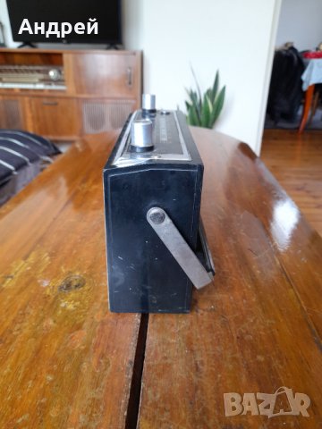 Старо радио,радиоприемник Тоника, снимка 2 - Антикварни и старинни предмети - 40480147