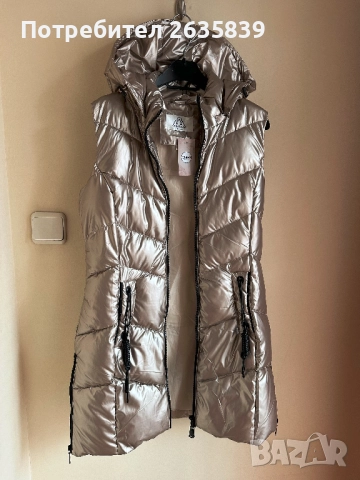 Яке без ръкави, пух, производител от Испания, снимка 2 - Якета - 52221190
