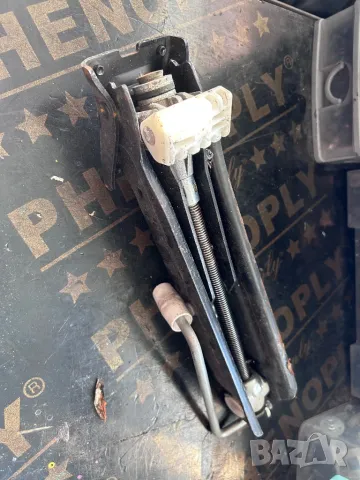 Неизползван крик за Мерцедес Ц класа 2000 - 2007, снимка 2 - Аксесоари и консумативи - 48702102