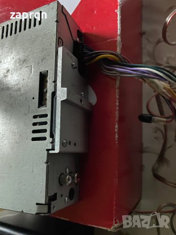 Аудио Сд плеър JVC Kd-R411 СД/МП3/УСБ и Аукс , снимка 4 - Аудиосистеми - 41926982